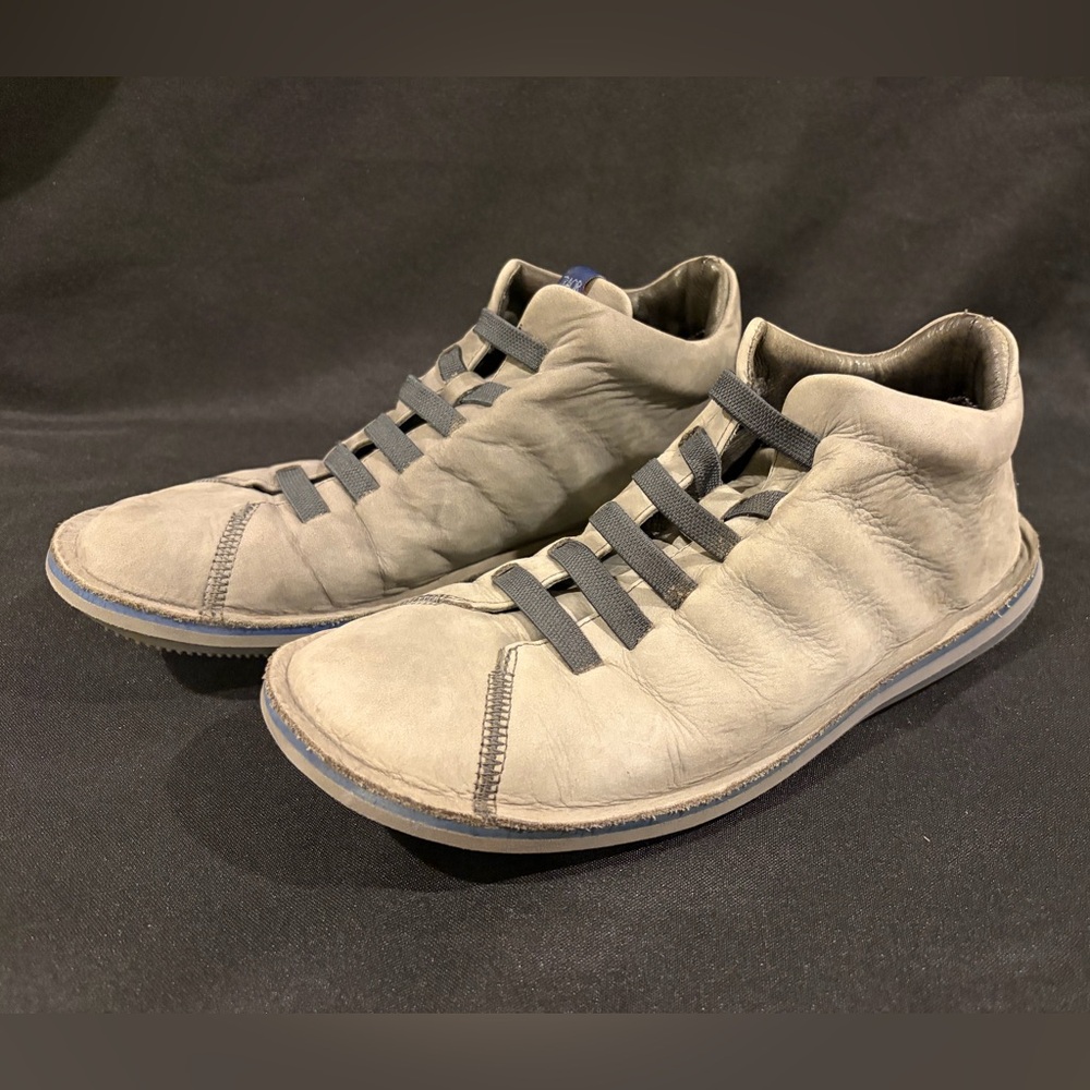 Unisex Gray Beetle Slip-Ons